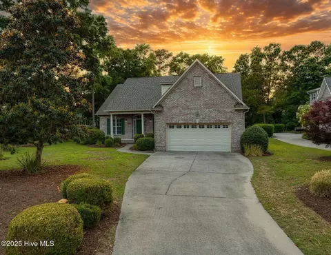 2788 Creek Bridge Ct, Southport, NC 28461