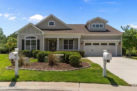 3602 Button Bush Ct, Southport, NC 28461