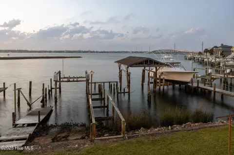 View/Area - 241 Moonlight Dr, Atlantic Beach, NC 28512 photo 10 of 15