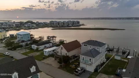 View/Area - 241 Moonlight Dr, Atlantic Beach, NC 28512 photo 3 of 15