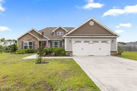 150 Prelude Dr, Richlands, NC 28574