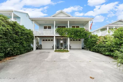 737 Fort Fisher Blvd N, Kure Beach, NC 28449