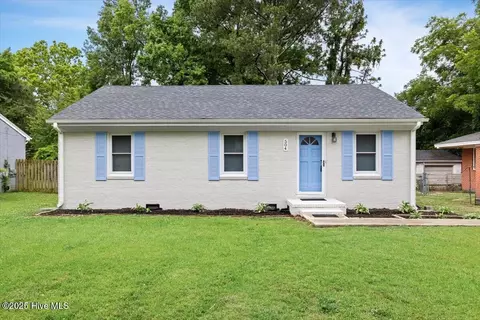 504 Mosby St SW, Wilson, NC 27893