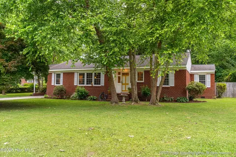 1302 E Wright Rd, Greenville, NC 27858
