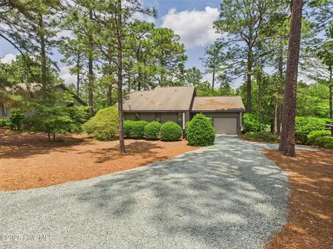 115 Scott Rd, Pinehurst, NC 28374 photo 2