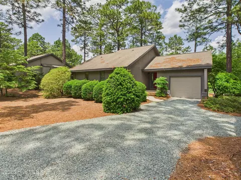 115 Scott Rd, Pinehurst, NC 28374 photo 3