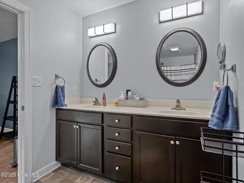 Bath - 660 Riggs Rd, Hubert, NC 28539 photo 1 of 4