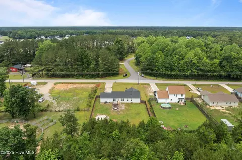 View/Area - 660 Riggs Rd, Hubert, NC 28539 photo 2 of 4