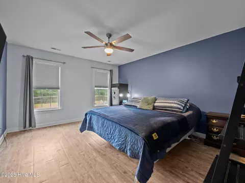 Bedroom - 660 Riggs Rd, Hubert, NC 28539 photo 1 of 7
