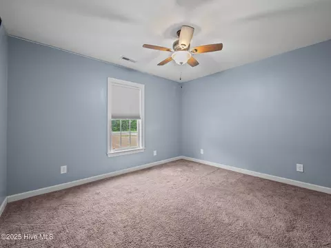 Bedroom - 660 Riggs Rd, Hubert, NC 28539 photo 6 of 7