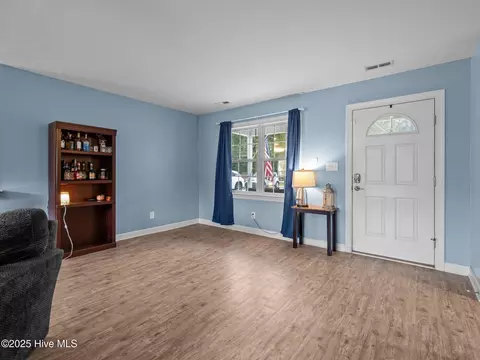 Living - 660 Riggs Rd, Hubert, NC 28539 photo 1 of 4