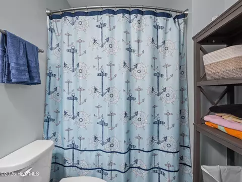 Bath - 660 Riggs Rd, Hubert, NC 28539 photo 4 of 4