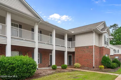 2223 Locksley Woods Dr #C, Greenville, NC 27858