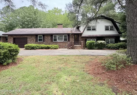 1102 Raleigh Road Pkwy W, Wilson, NC 27896