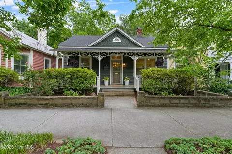 108 Castle St, Wilmington, NC 28401