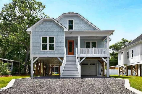 243 NE 70th St, Oak Island, NC 28465