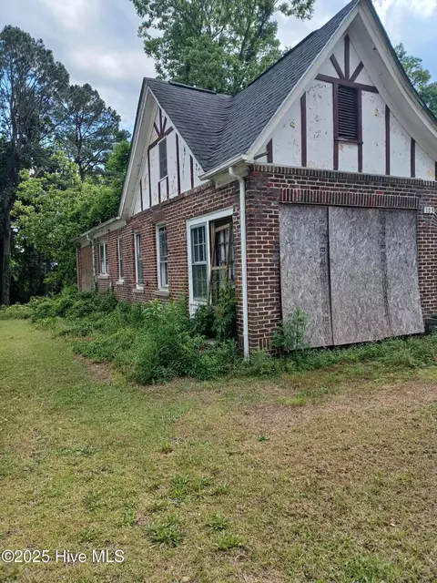 103 Summit Ave, Kinston, NC 28501 photo 3
