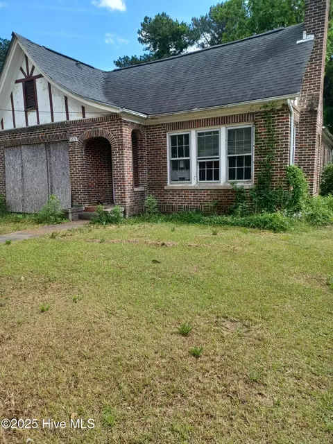 103 Summit Ave, Kinston, NC 28501 photo 2