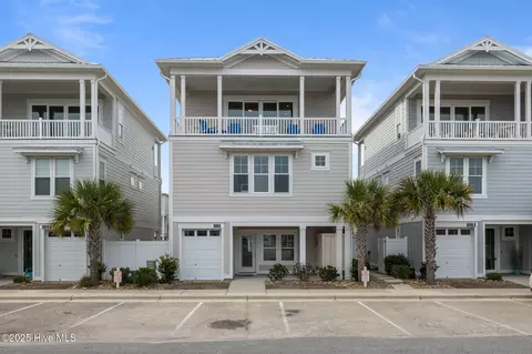 9008 Louise Ave #14, Emerald Isle, NC 28594