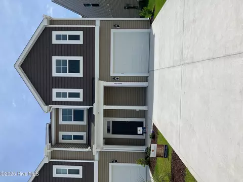 250 Arnette Dr, Ocean Isle Beach, NC 28469