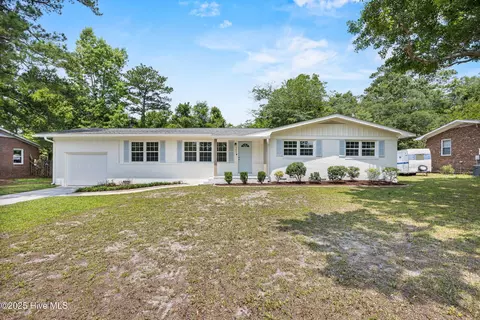 352 Brenda Dr, Wilmington, NC 28409