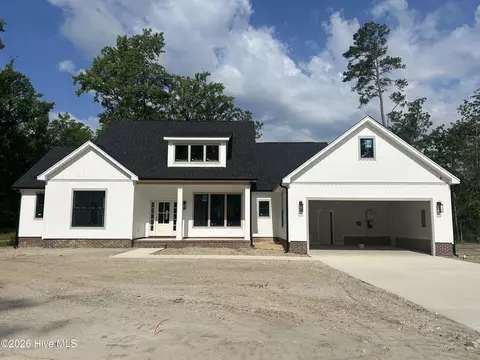 2430 Starling Ln, New Bern, NC 28562