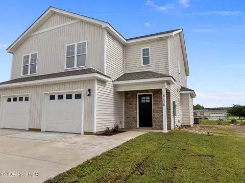 620 Abigail Taylor Dr #B, Greenville, NC 27834