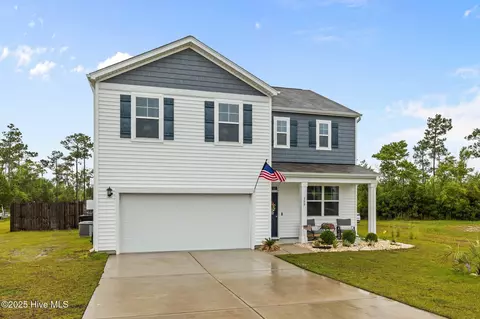 309 Crayfish Ct, Peletier, NC 28584