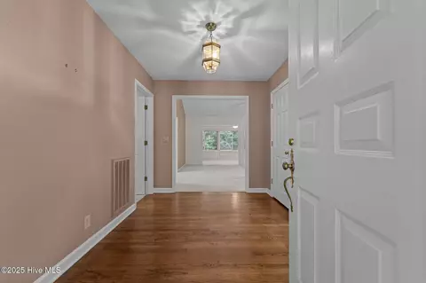 Entry Way - 105 Lake Forest Dr, Pinehurst, NC 28374 photo 1 of 2