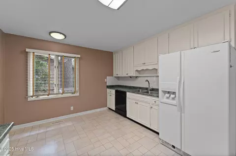 Kitchen - 105 Lake Forest Dr, Pinehurst, NC 28374 photo 4 of 4