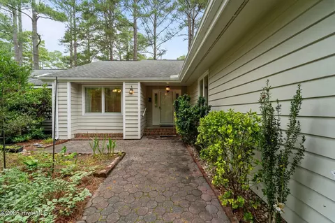 Exterior - 105 Lake Forest Dr, Pinehurst, NC 28374 photo 13 of 23