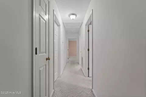 Entry Way - 105 Lake Forest Dr, Pinehurst, NC 28374 photo 2 of 2