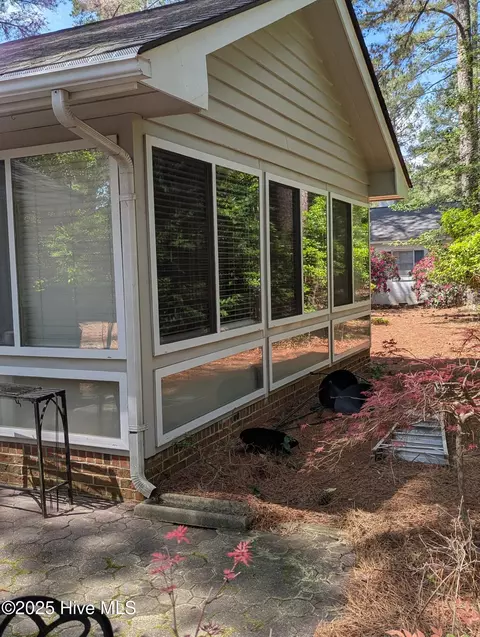 Exterior - 105 Lake Forest Dr, Pinehurst, NC 28374 photo 6 of 23