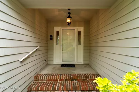 Exterior - 105 Lake Forest Dr, Pinehurst, NC 28374 photo 12 of 23