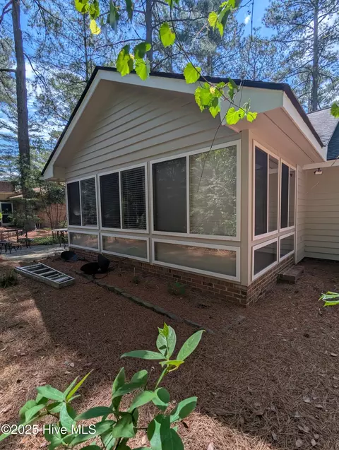Exterior - 105 Lake Forest Dr, Pinehurst, NC 28374 photo 5 of 23