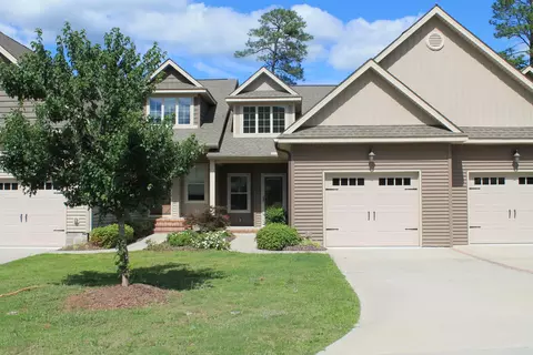 94 Cypress Cir, Southern Pines, NC 28387
