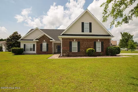 127 Moonstone Ct, Jacksonville, NC 28546