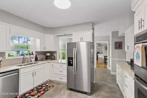 Kitchen - 405 E Westbrook St, Wallace, NC 28466 photo 1 of 3