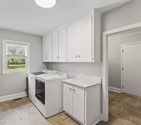 Other - 405 E Westbrook St, Wallace, NC 28466 photo 7 of 8