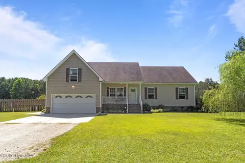 351 NW Backwoods Rd, Moyock, NC 27958