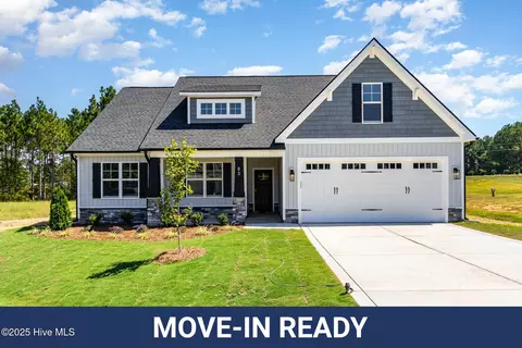 82 Laramie Ln, Selma, NC 27576