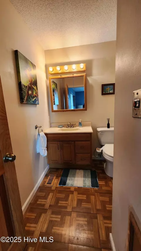 Bath - 151 Blue Heron Ln, Gloucester, NC 28528 photo 1 of 5