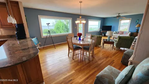 Dining - 151 Blue Heron Ln, Gloucester, NC 28528 photo 2 of 4