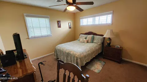 Bedroom - 151 Blue Heron Ln, Gloucester, NC 28528 photo 5 of 8