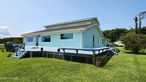 151 Blue Heron Ln, Gloucester, NC 28528