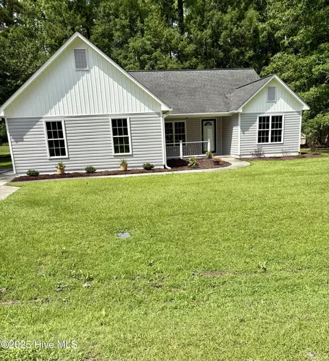 106 Waterside Dr, Bath, NC 27808
