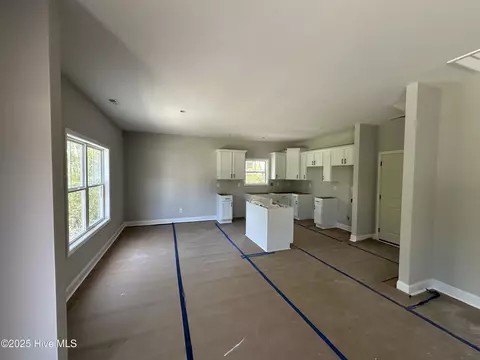 594 Poppleton Dr, Hampstead, NC 28443 photo 4