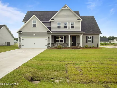 803 Tupelo Tree Dr, Hubert, NC 28539 photo 3