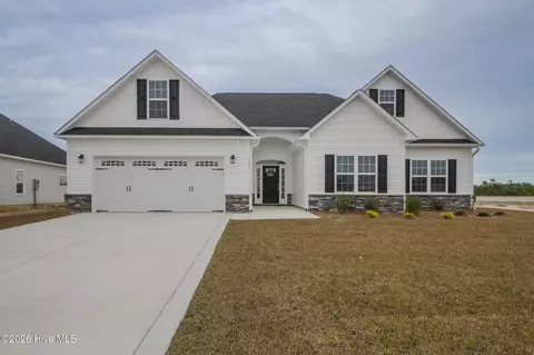 731 Regiment Rd, Jacksonville, NC 28546