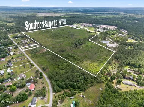 1975 Southport Supply Rd SE, Bolivia, NC 28422